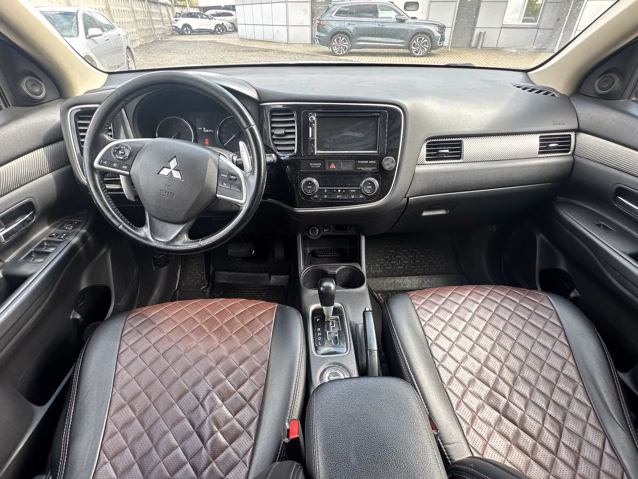 Mitsubishi Outlander фото 11