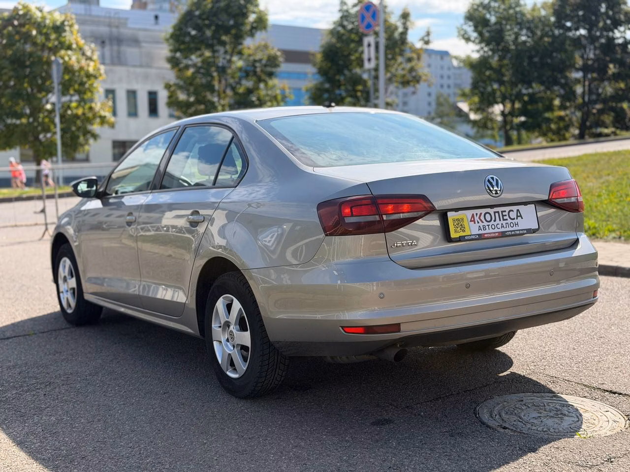 Volkswagen Jetta фото 6