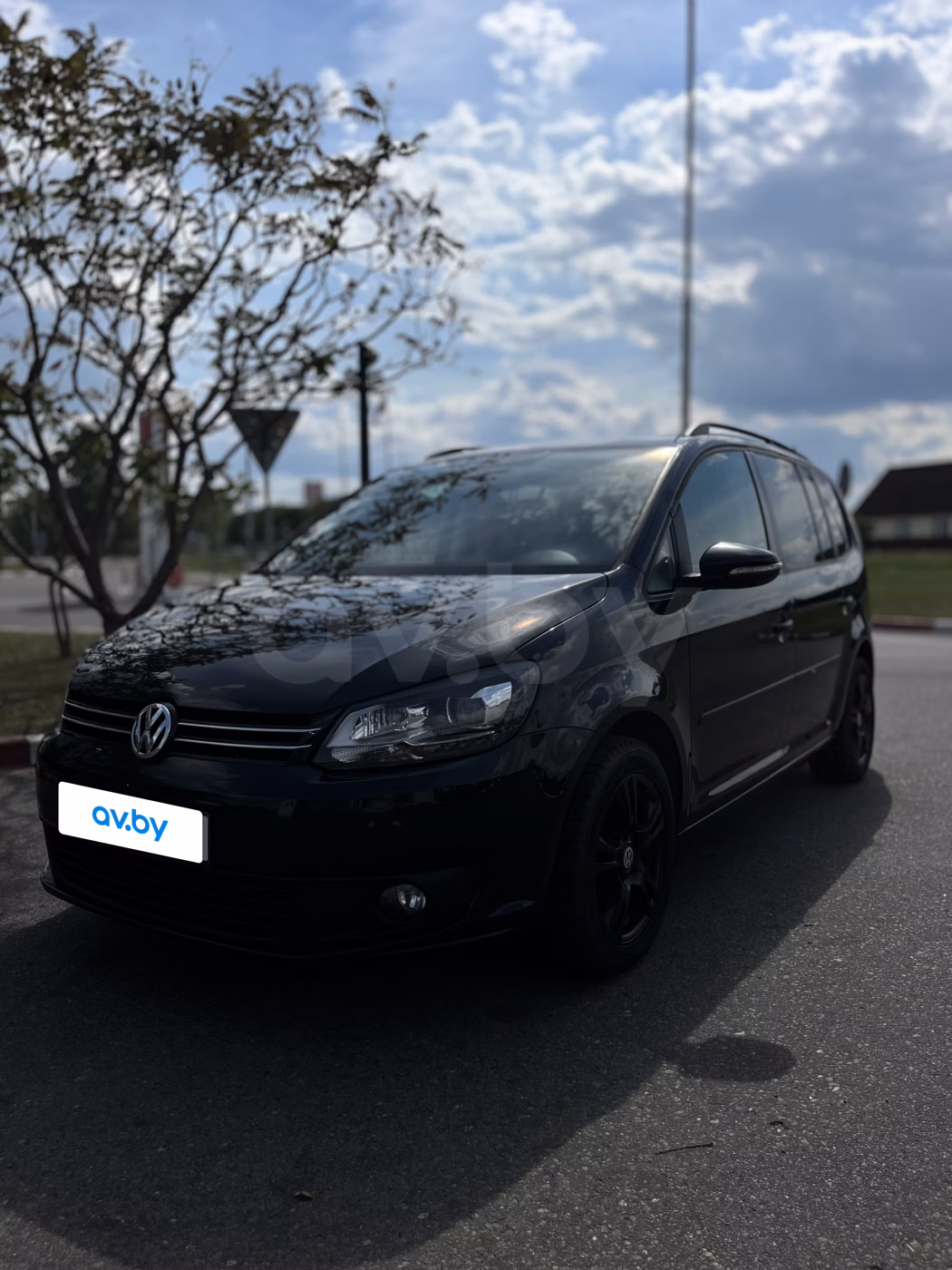 Volkswagen Touran фото 3
