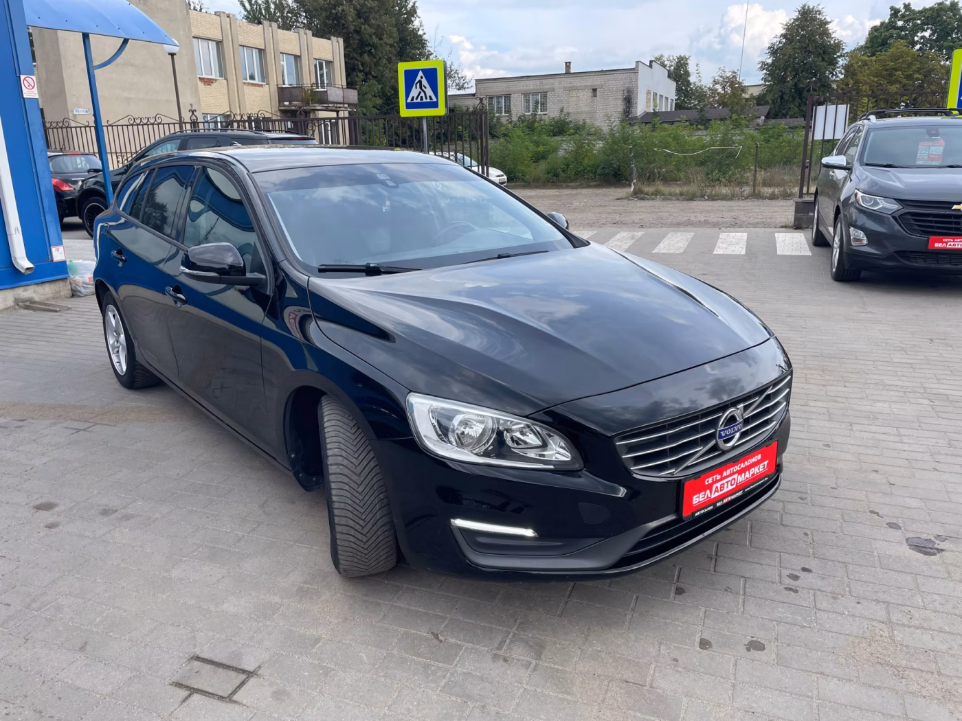 Volvo V60 фото 3