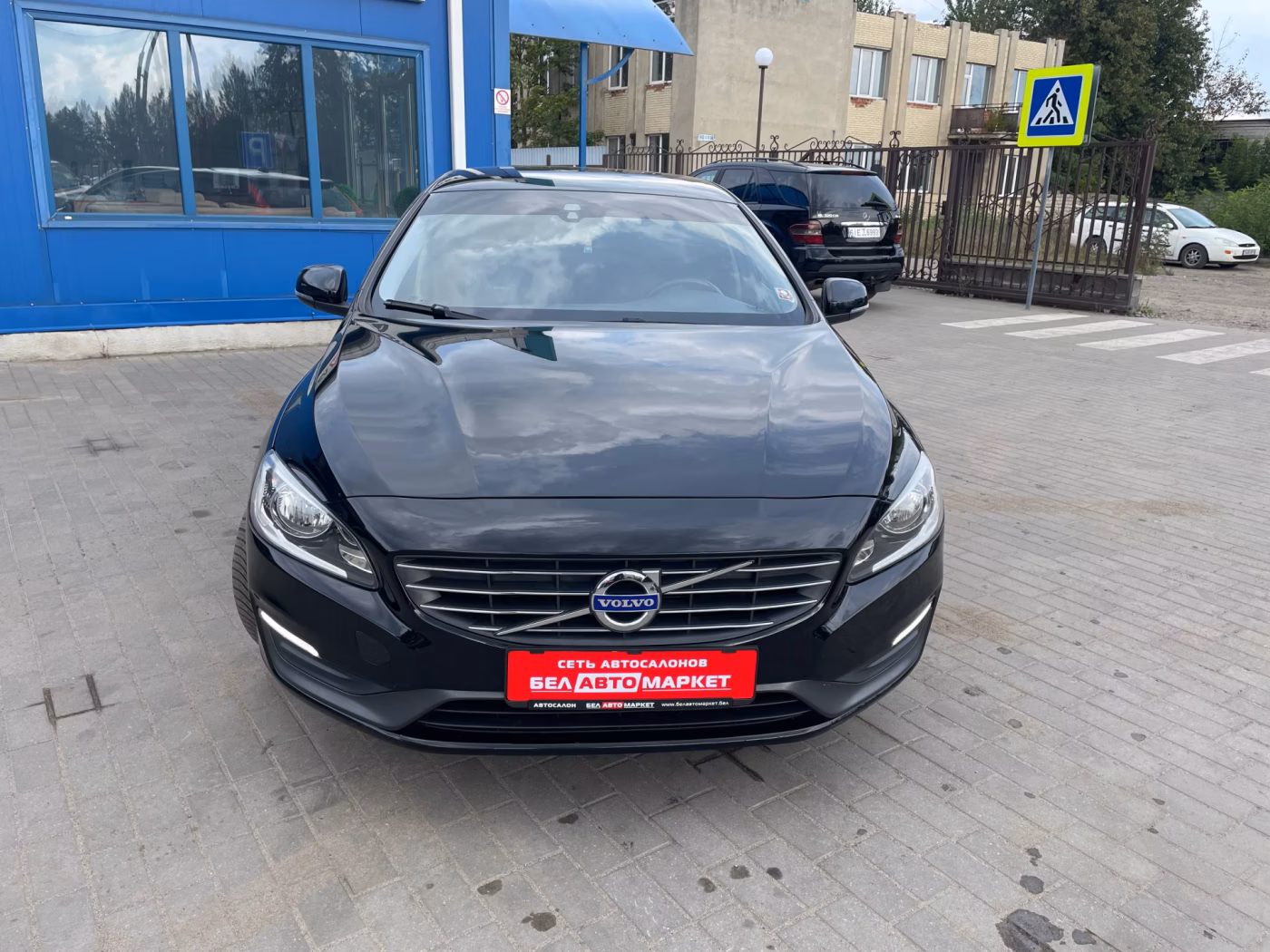 Volvo V60 фото 5