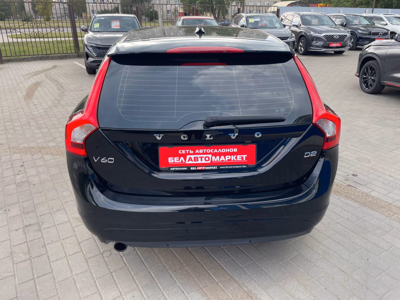 Volvo V60 фото 6