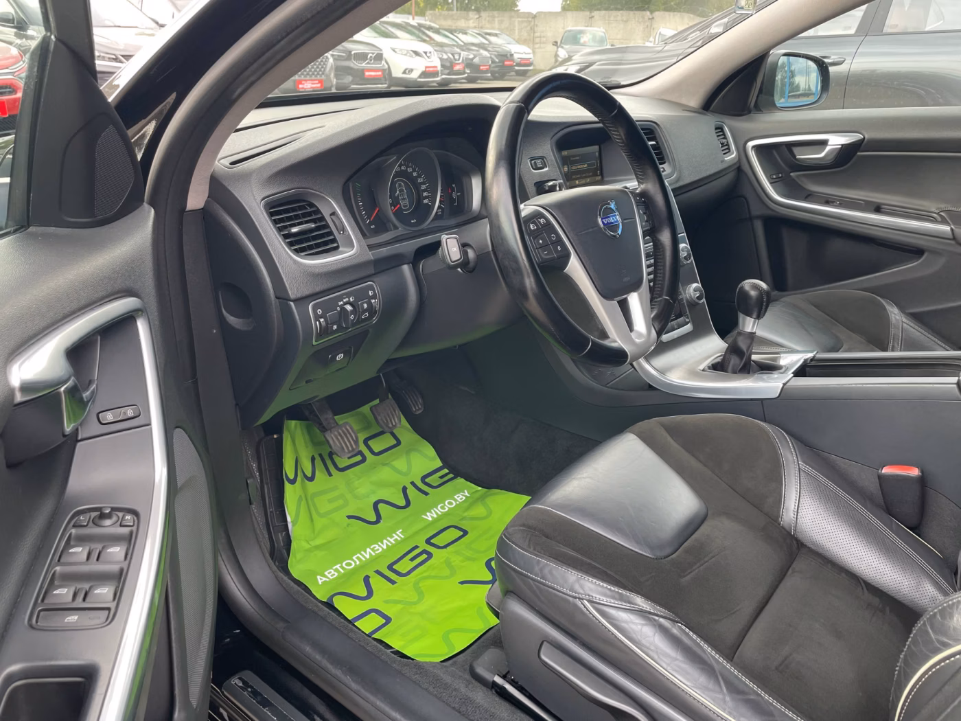 Volvo V60 фото 14