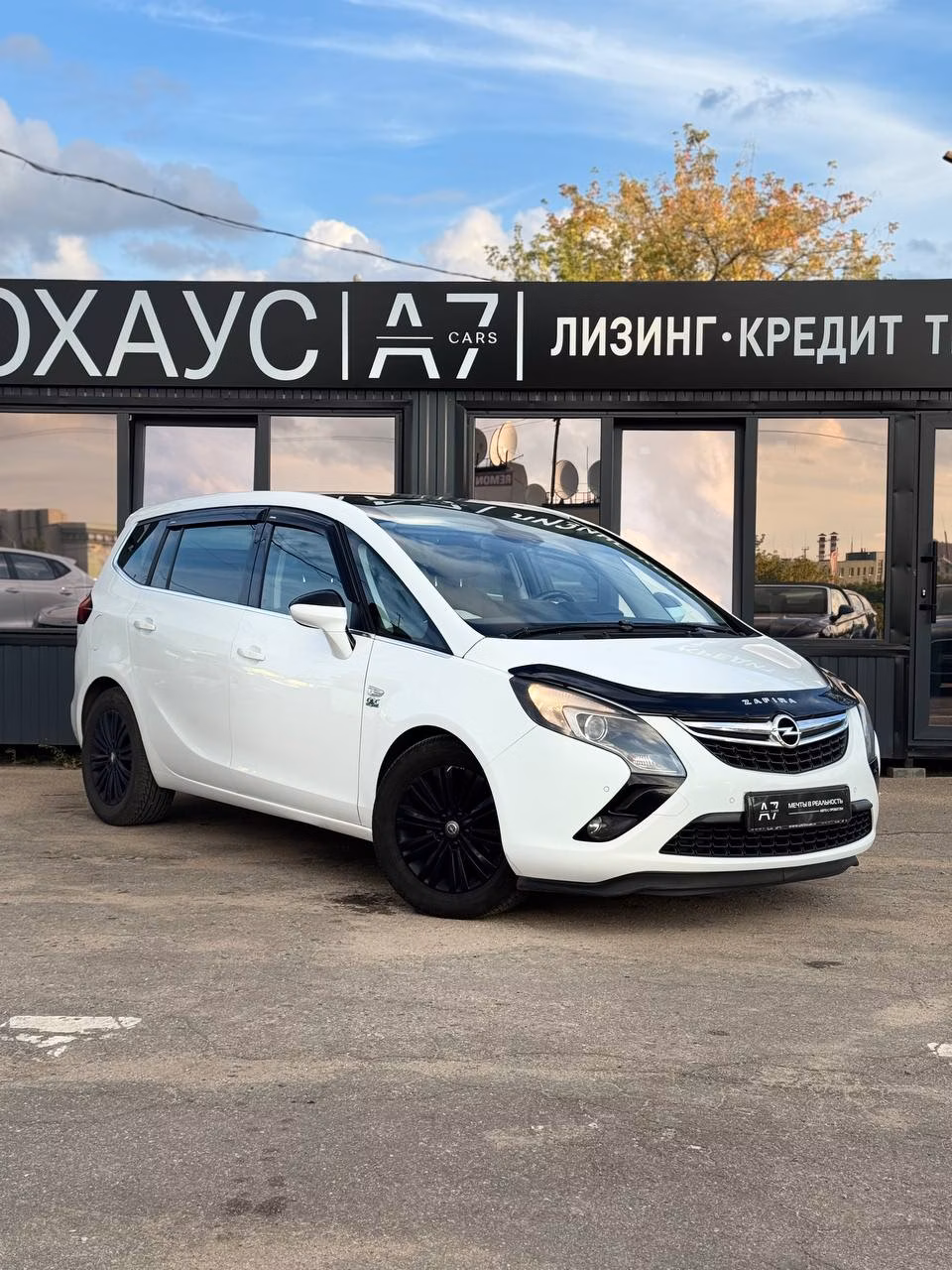 Opel Zafira фото 2