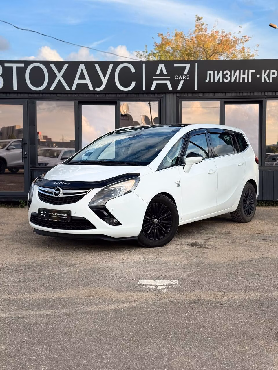 Opel Zafira фото 4