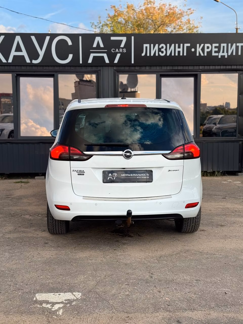 Opel Zafira фото 6