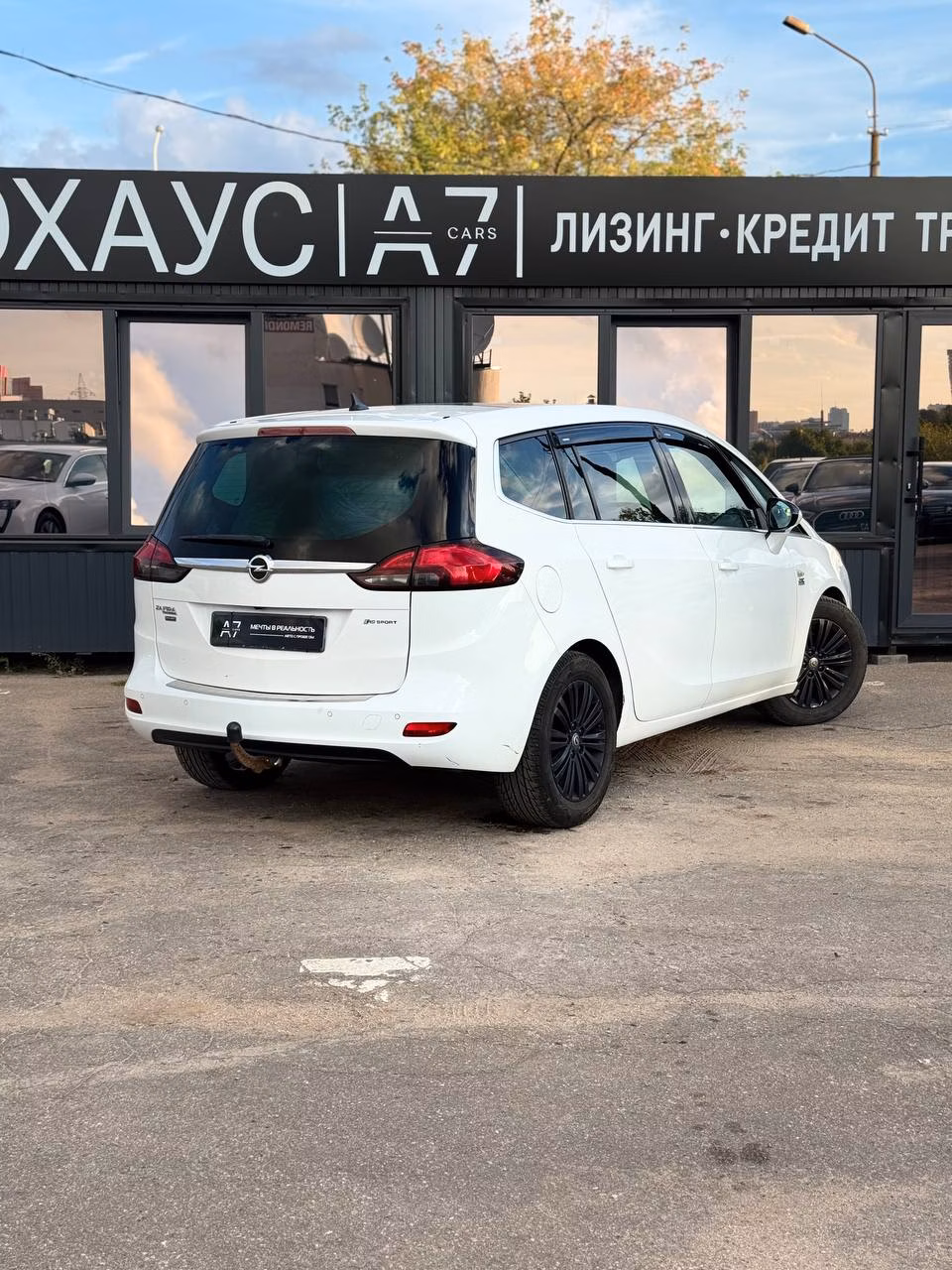 Opel Zafira фото 7