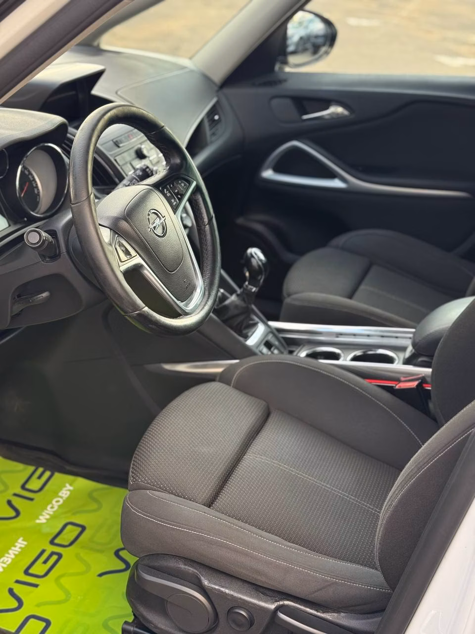 Opel Zafira фото 10