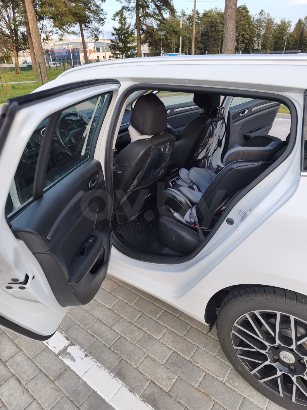 Renault Megane фото 8