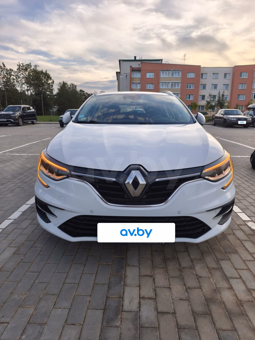 Renault Megane фото 11