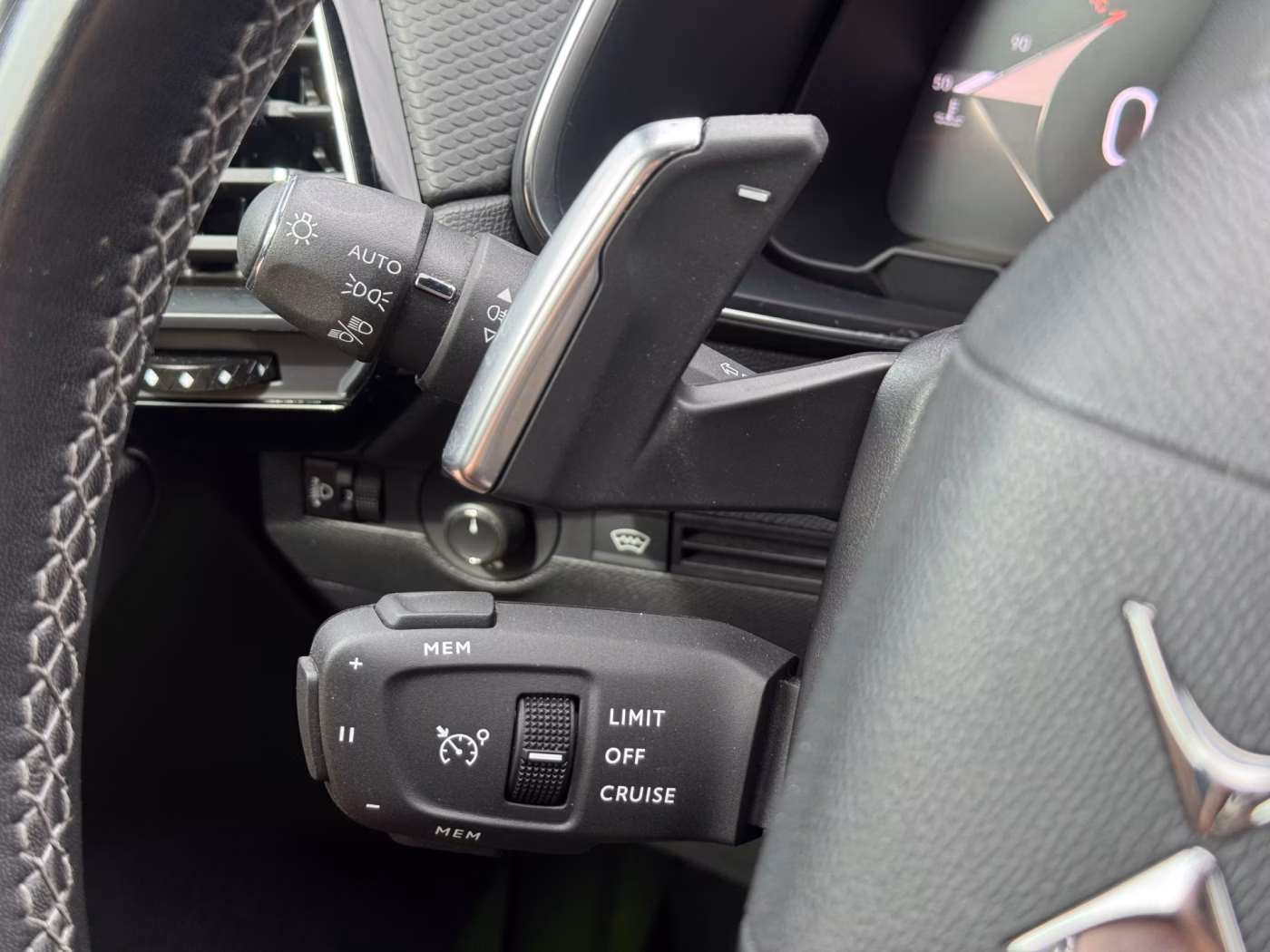 DS 7 Crossback фото 18
