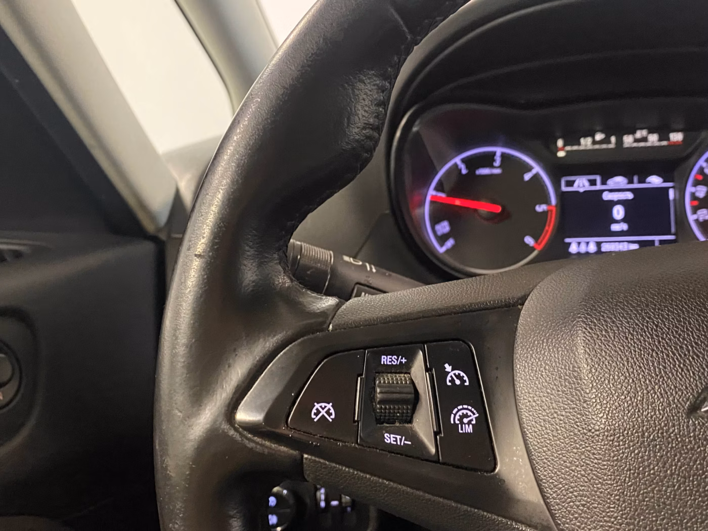 Opel Zafira фото 11