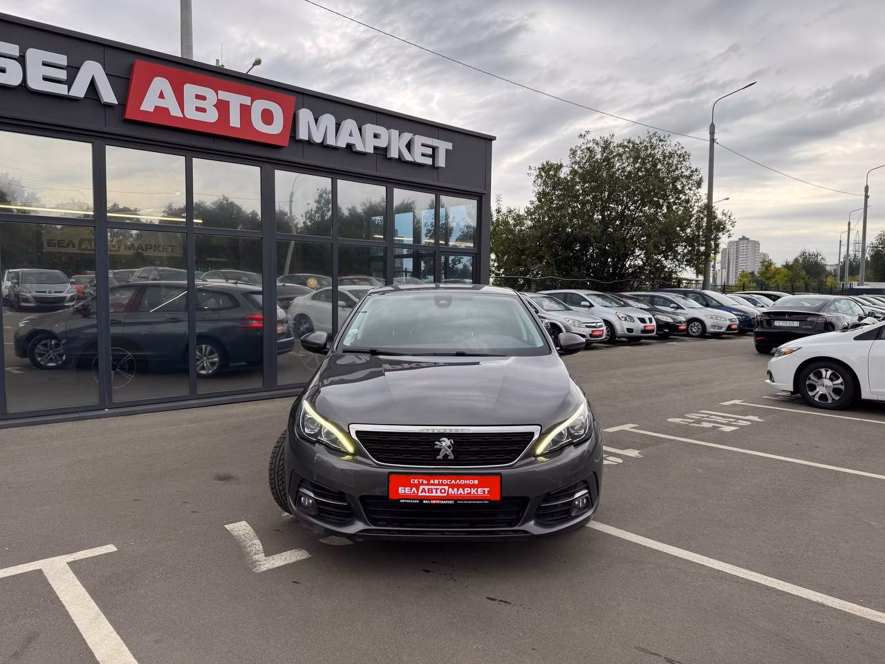 Peugeot 308 фото 2