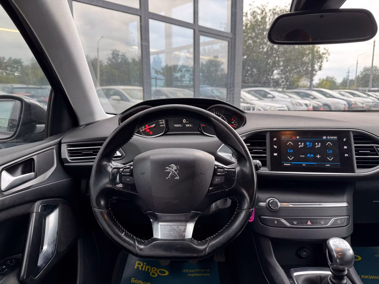 Peugeot 308 фото 10