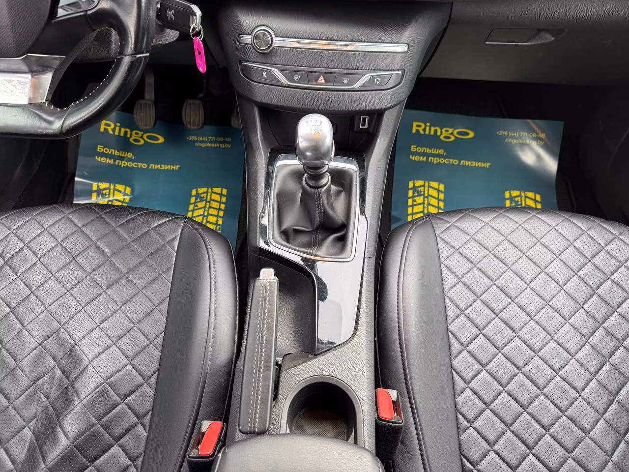 Peugeot 308 фото 13