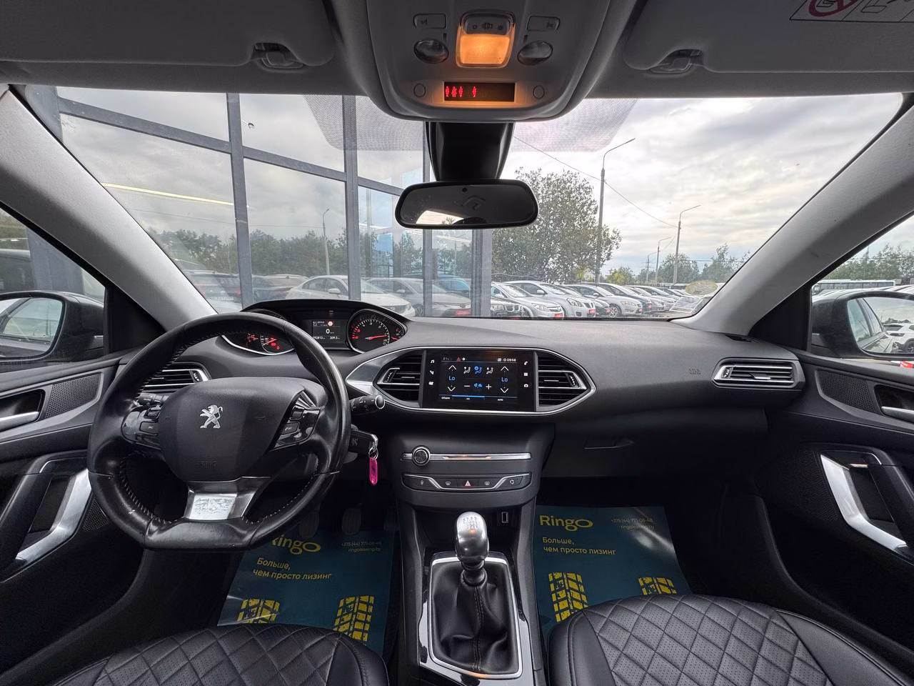 Peugeot 308 фото 14