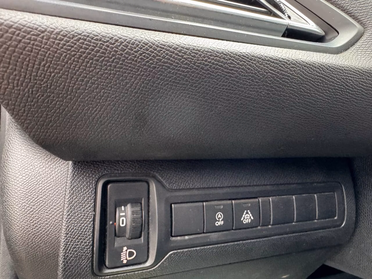 Peugeot 308 фото 15