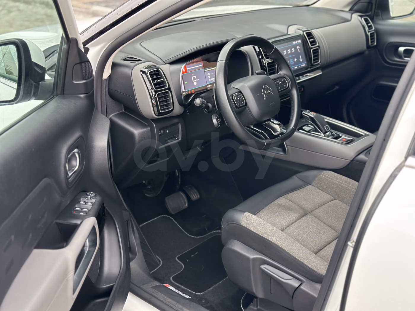 Citroen C5 Aircross фото 9