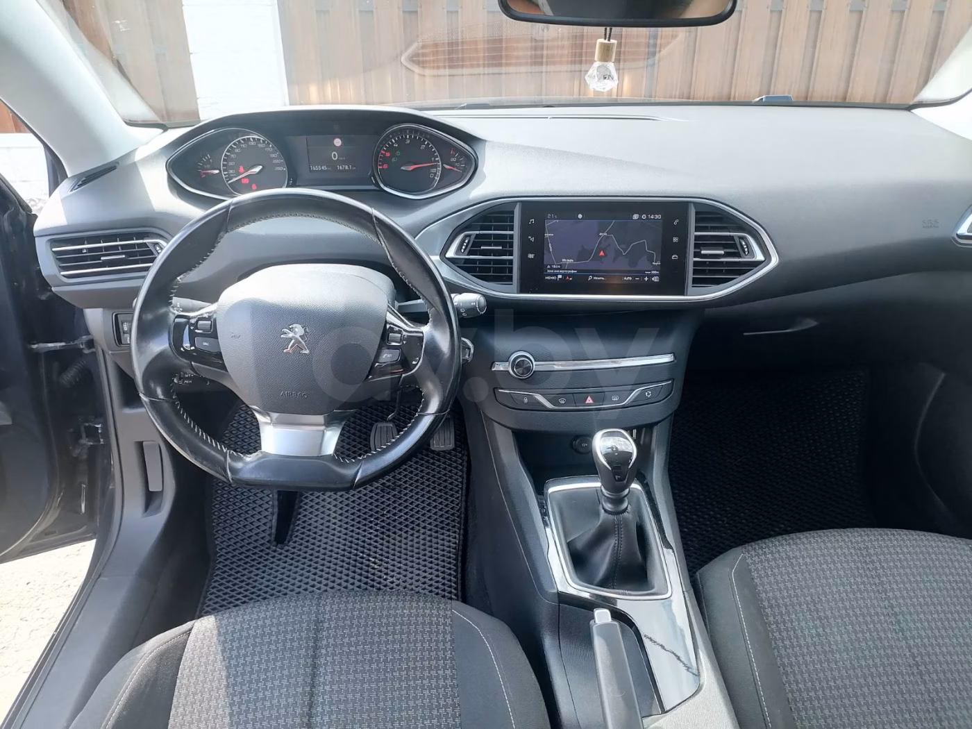 Peugeot 308 фото 13