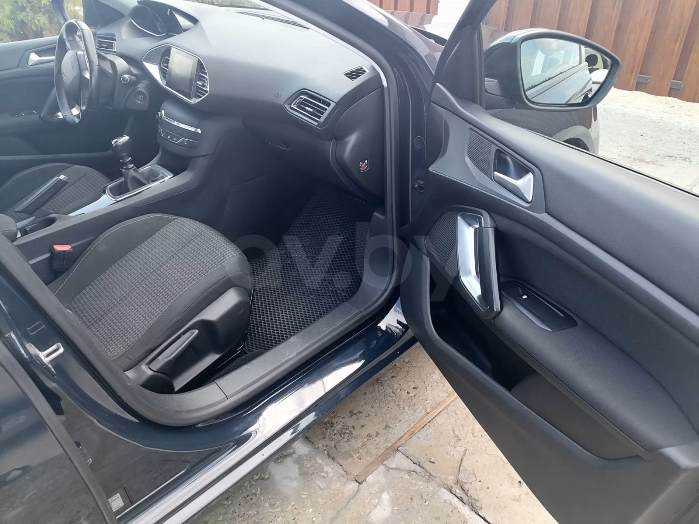 Peugeot 308 фото 16