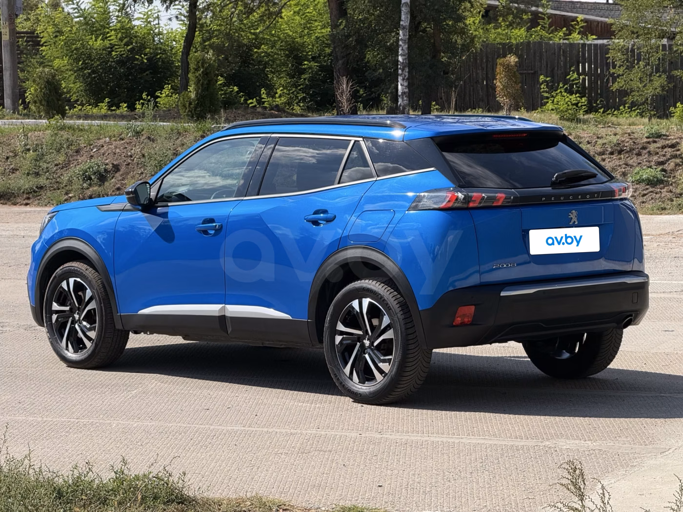 Peugeot 2008 фото 7