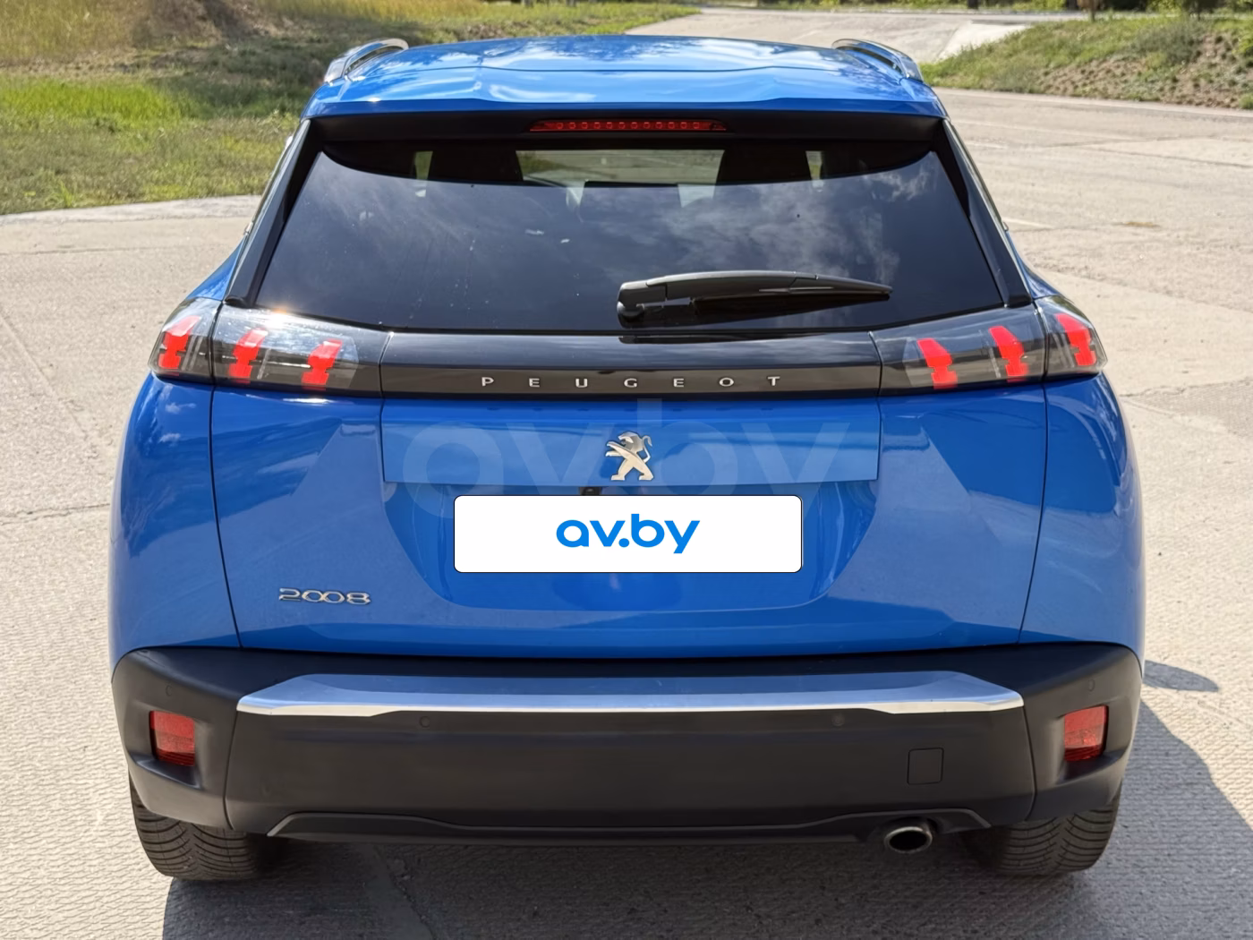 Peugeot 2008 фото 9