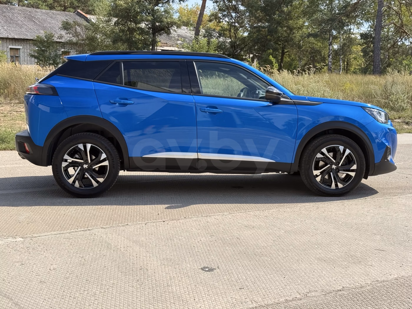 Peugeot 2008 фото 11