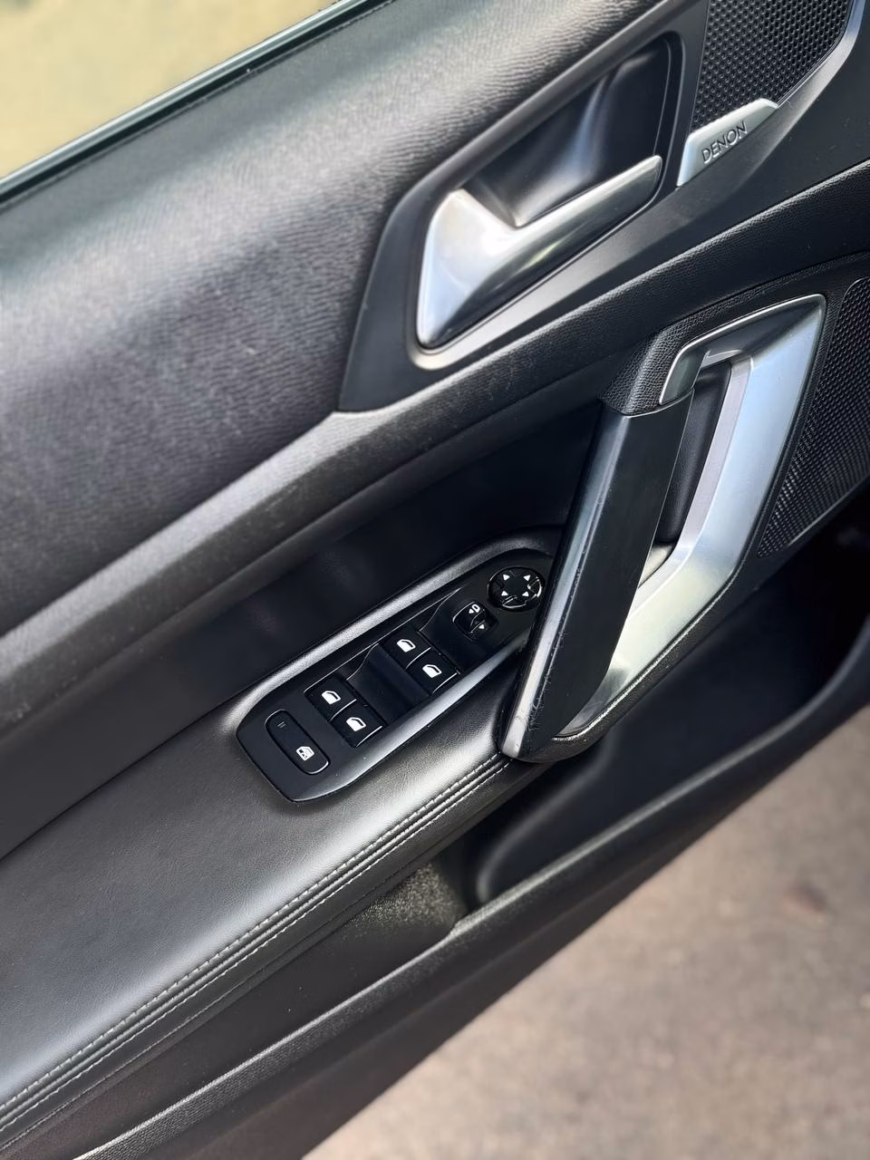 Peugeot 308 фото 12