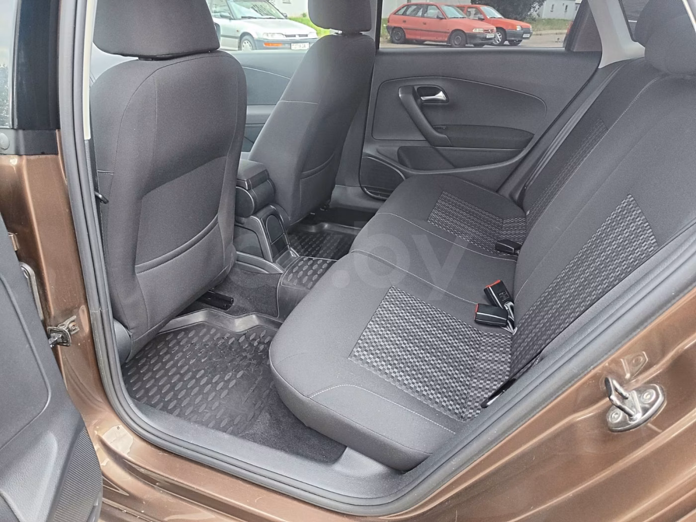 Volkswagen Polo Sedan фото 13