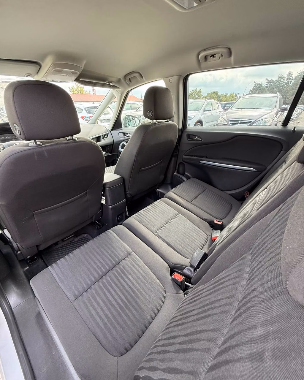 Opel Zafira фото 12