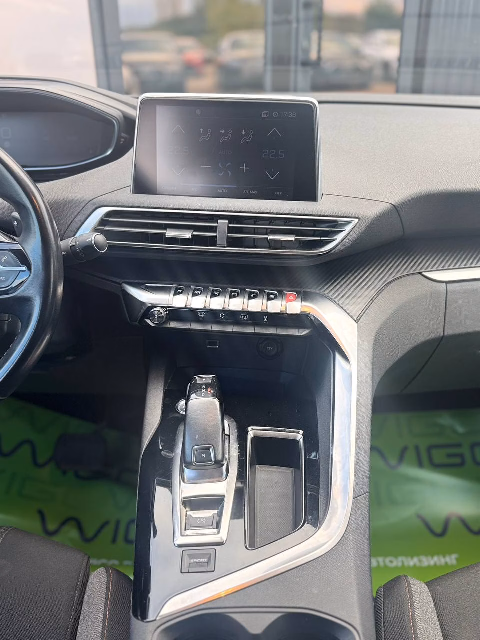 Peugeot 5008 фото 15
