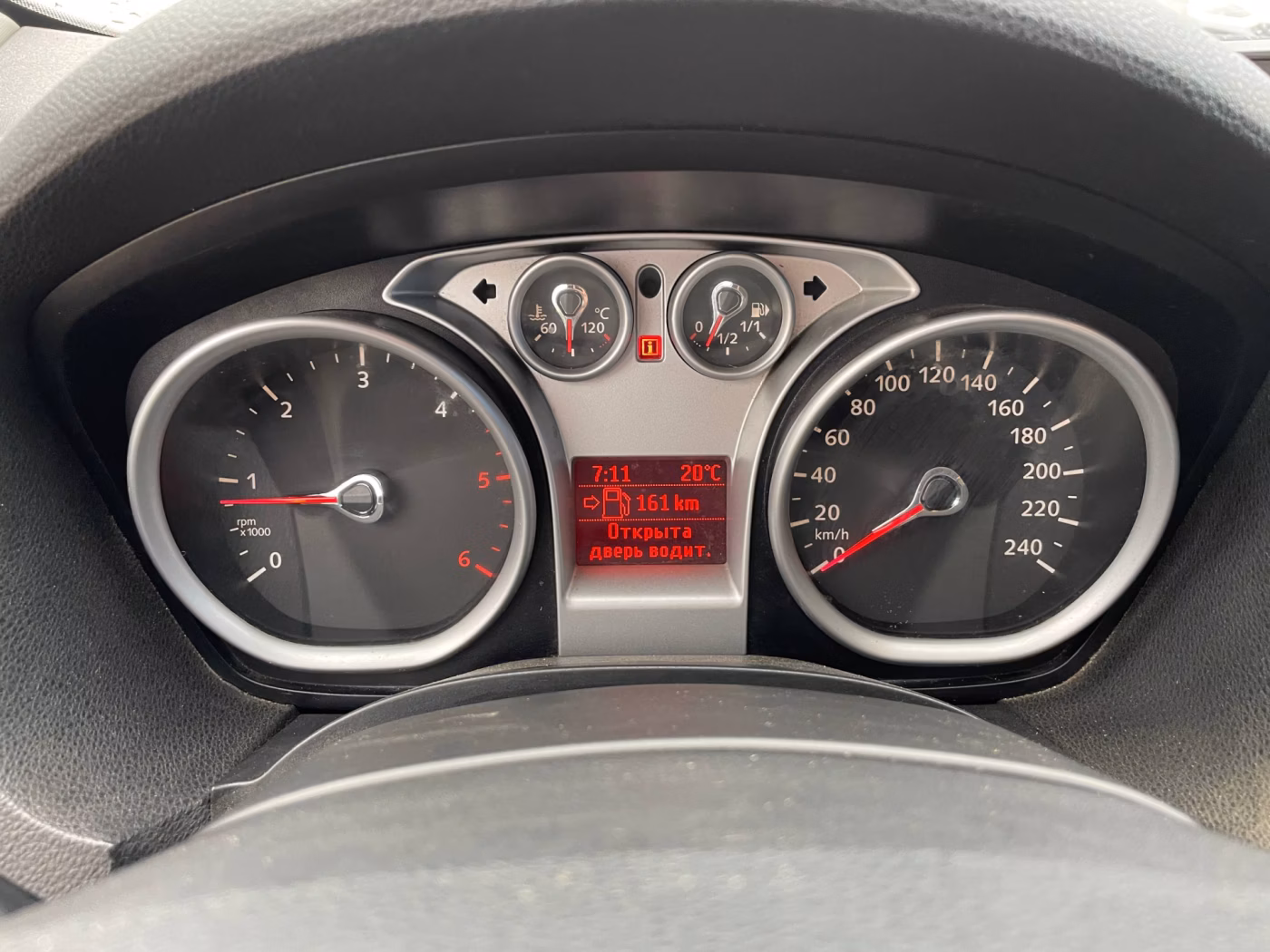 Ford Kuga фото 12