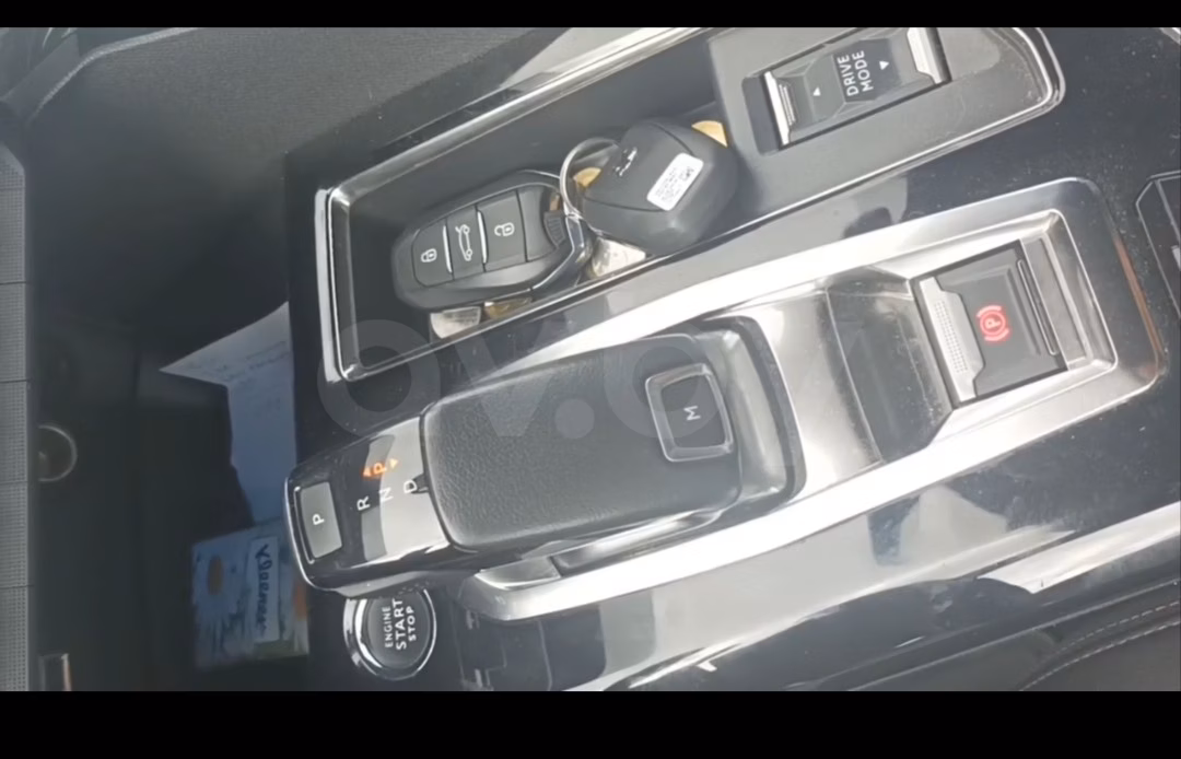 Peugeot 5008 фото 9