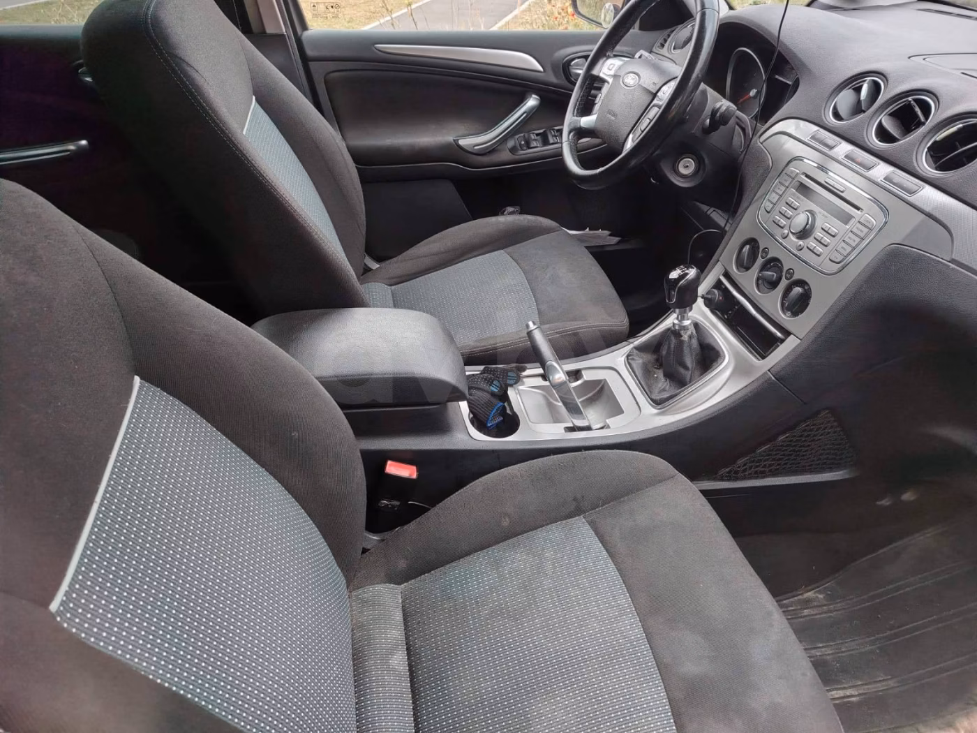 Ford Galaxy фото 4