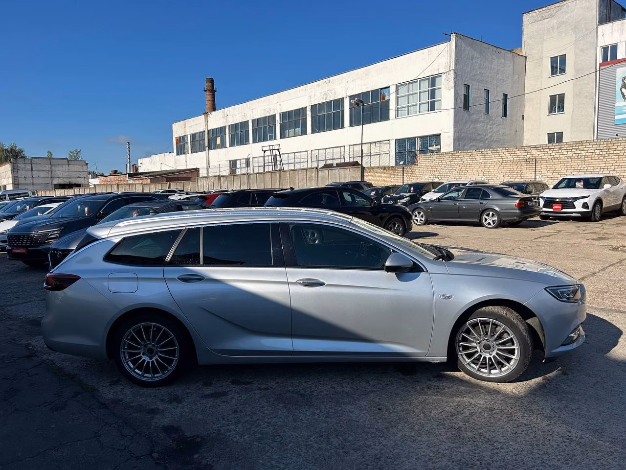 Opel Insignia фото 4