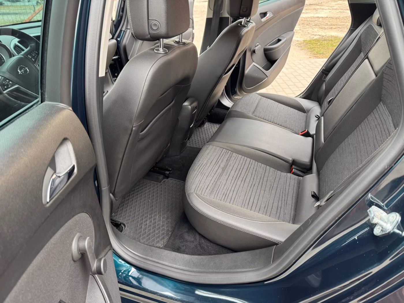 Opel Astra фото 10