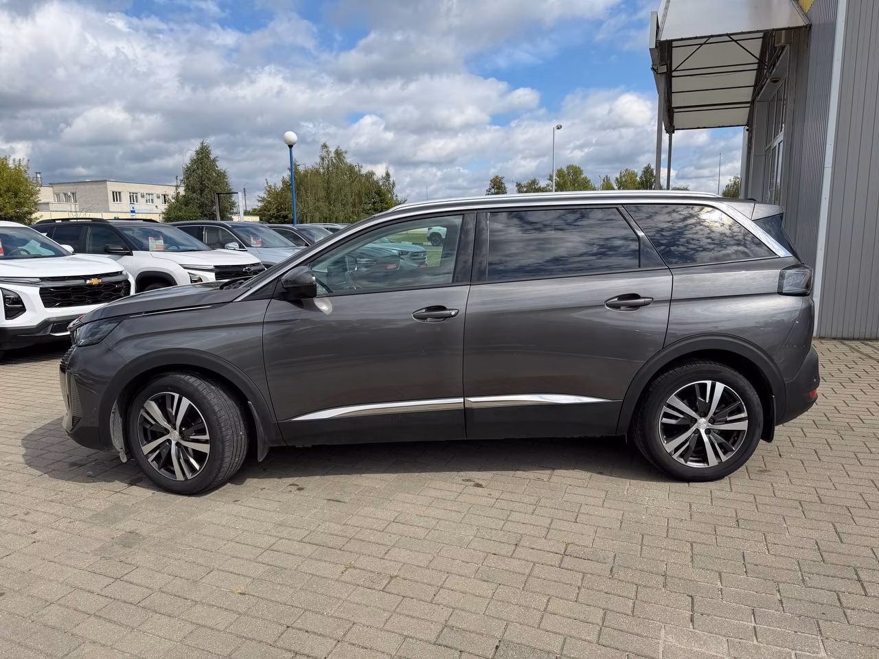 Peugeot 5008 фото 3