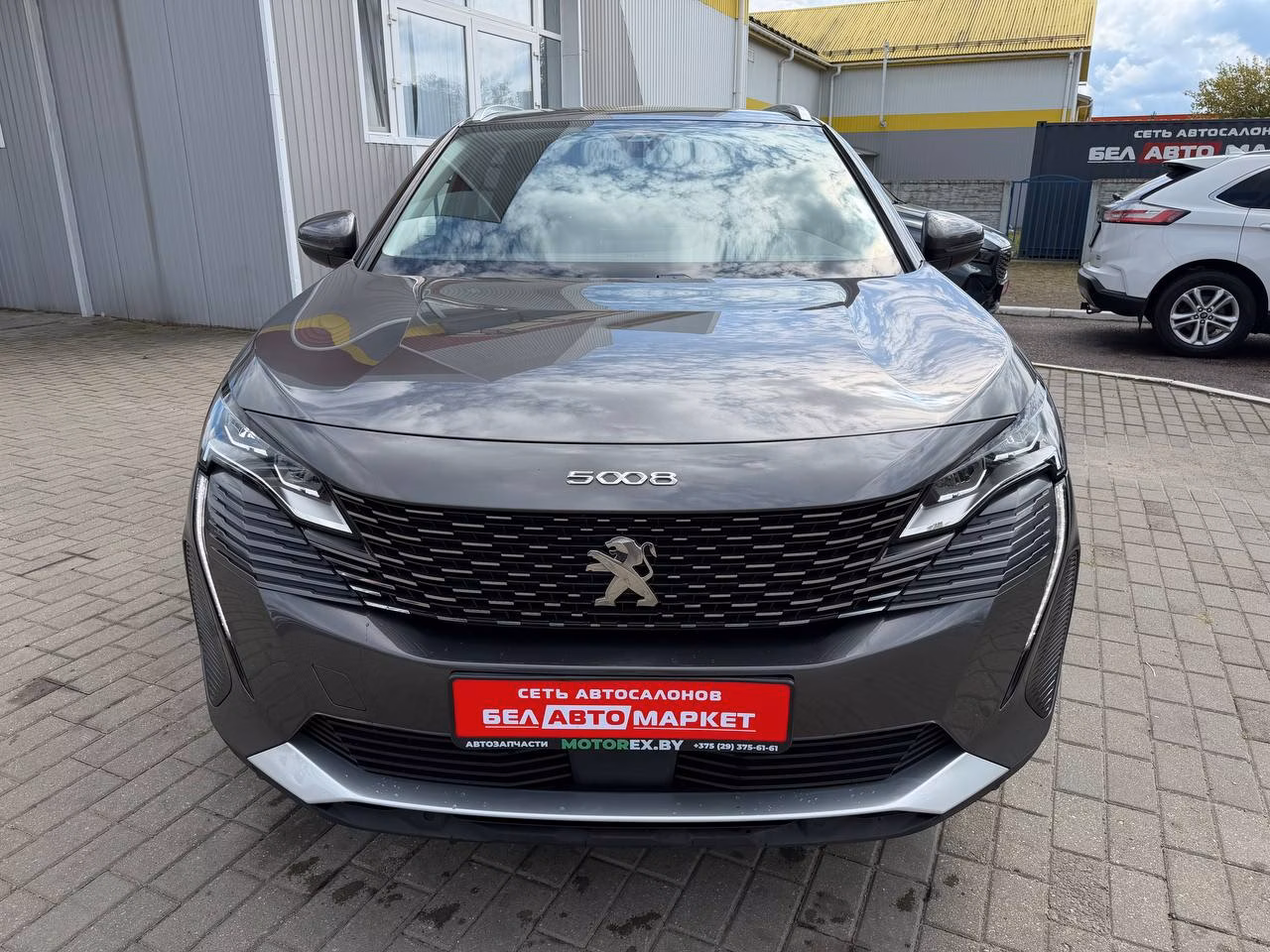 Peugeot 5008 фото 4