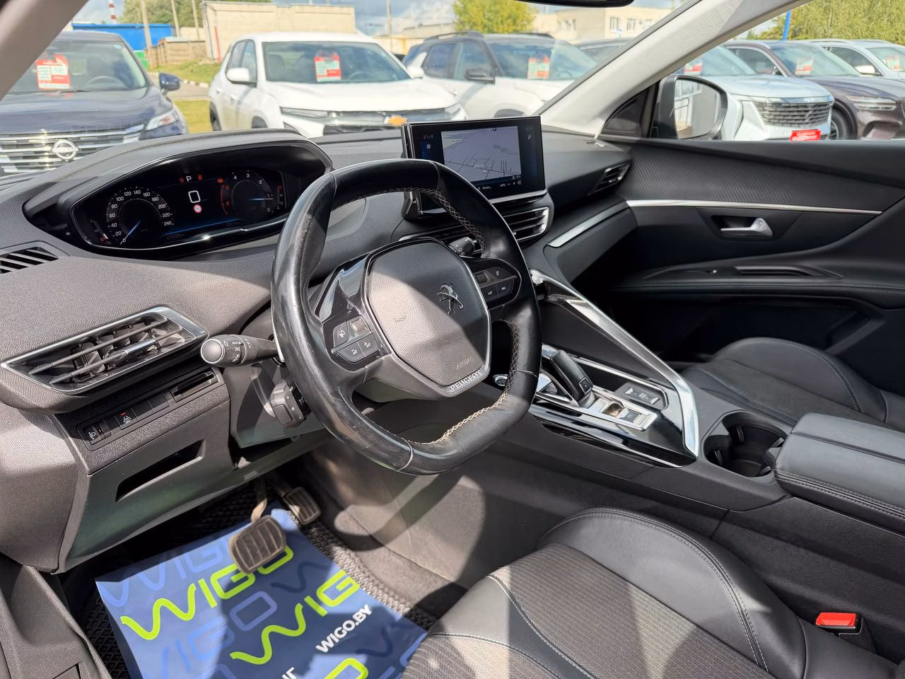 Peugeot 5008 фото 10