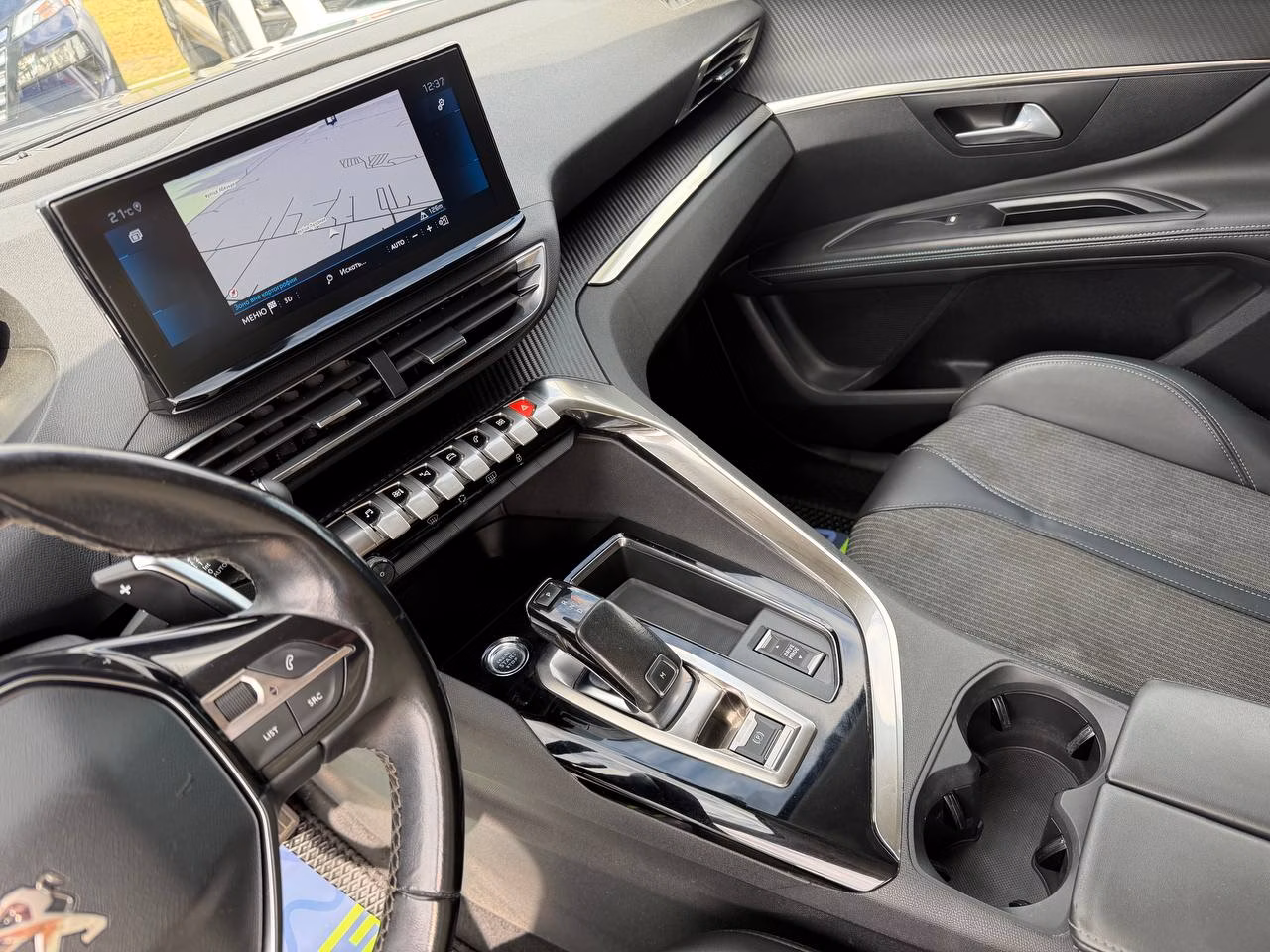 Peugeot 5008 фото 13