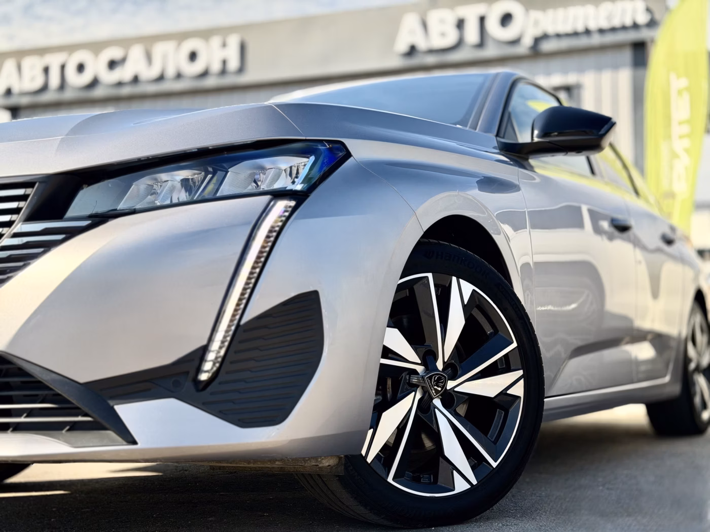 Peugeot 308 фото 2