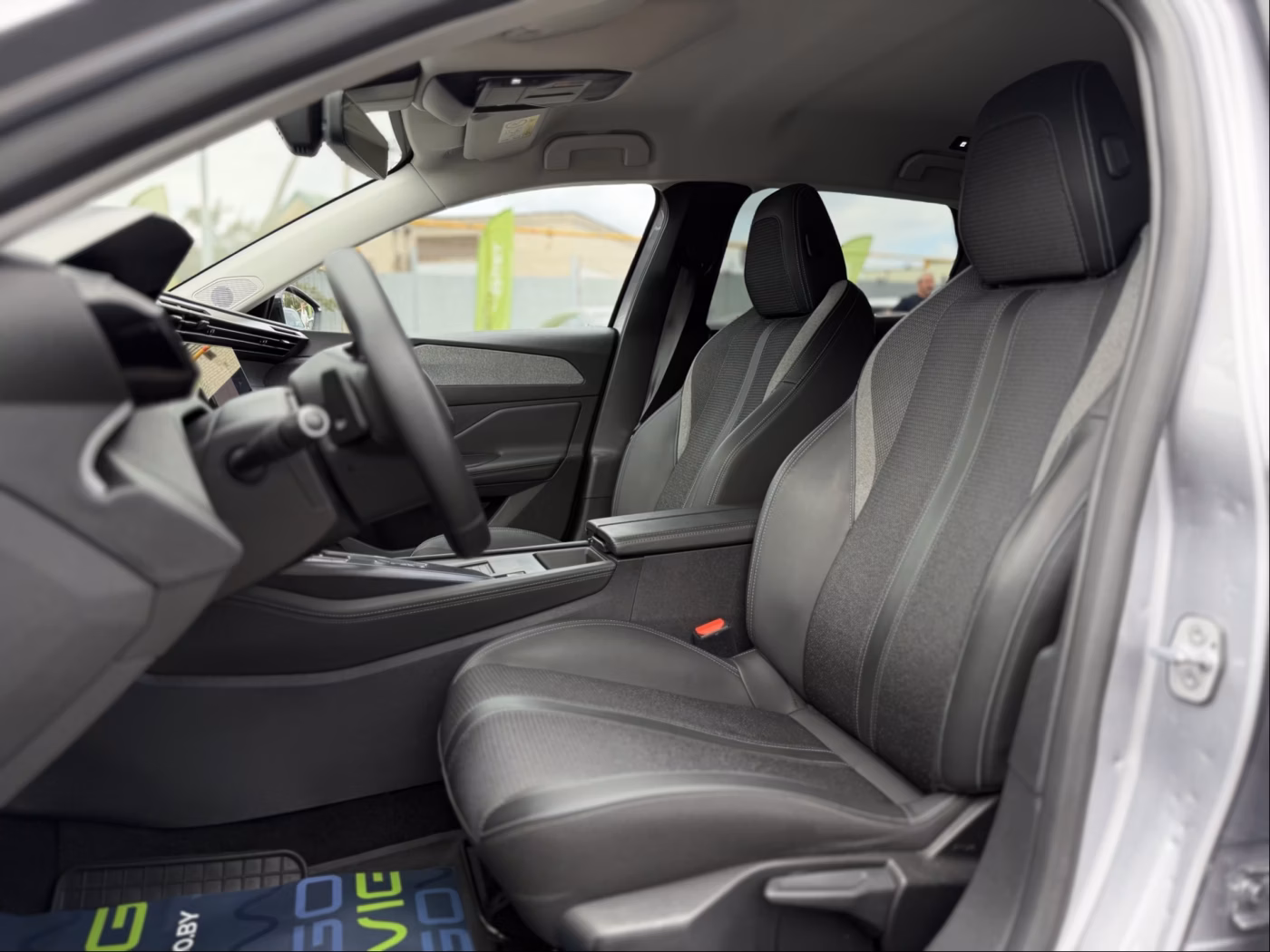 Peugeot 308 фото 20