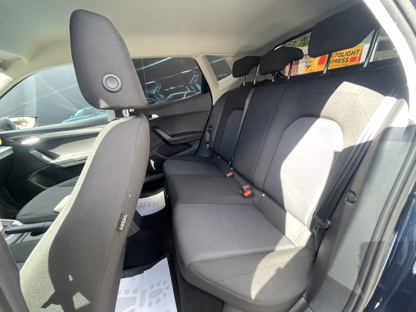 SEAT Arona фото 10