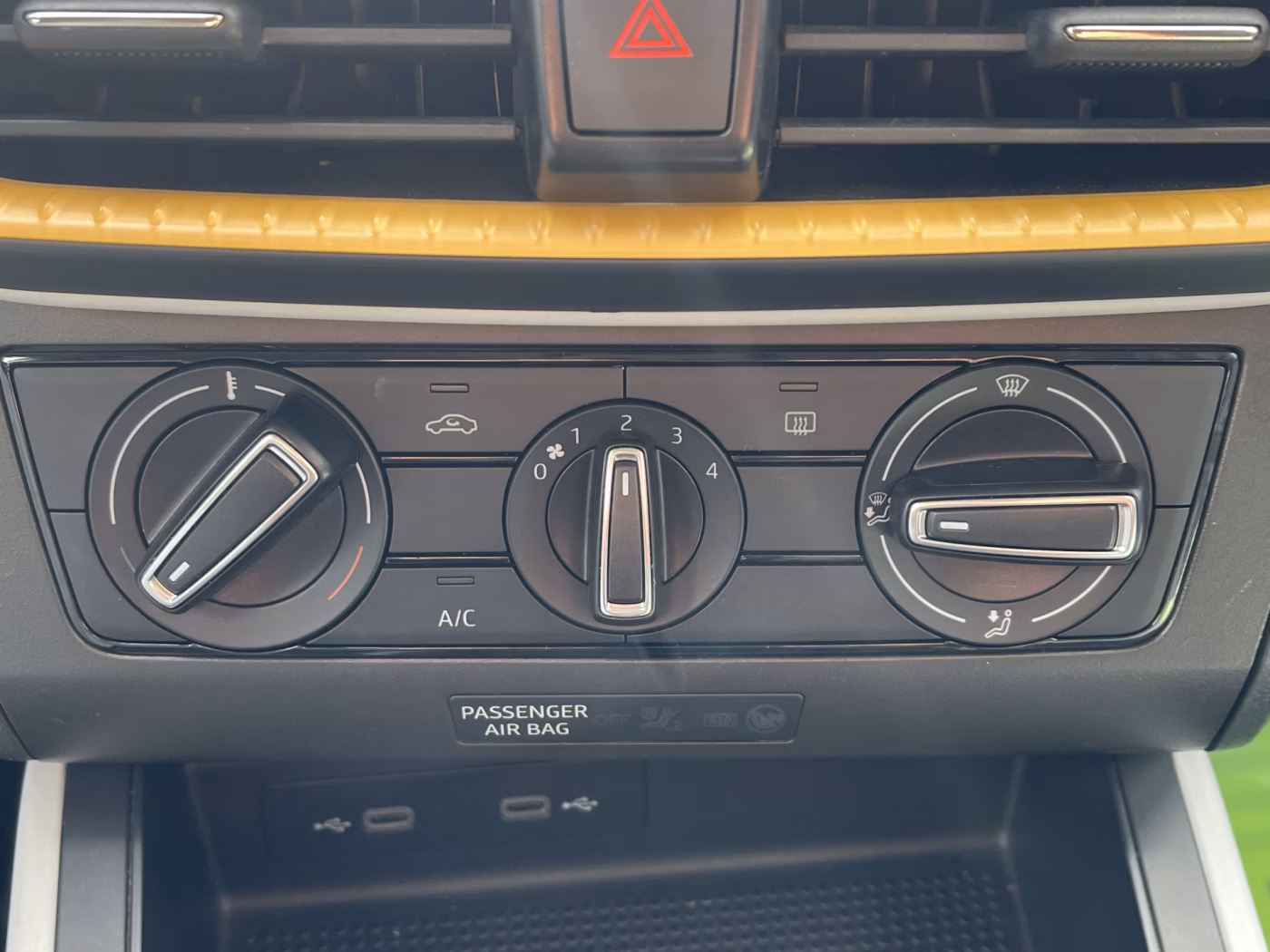 SEAT Arona фото 18