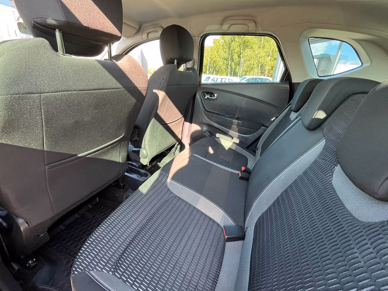 Renault Kaptur фото 10