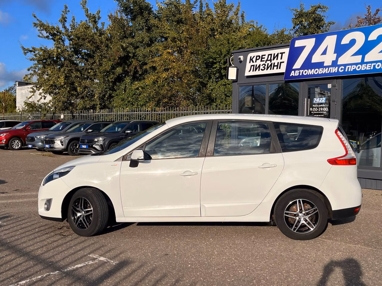 Renault Scenic фото 8