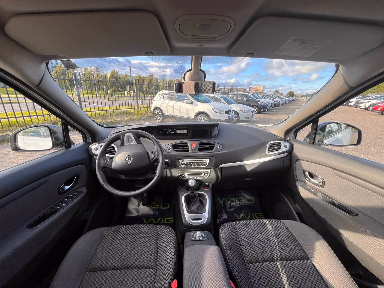 Renault Scenic фото 10