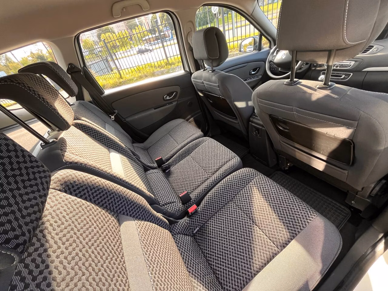Renault Scenic фото 13