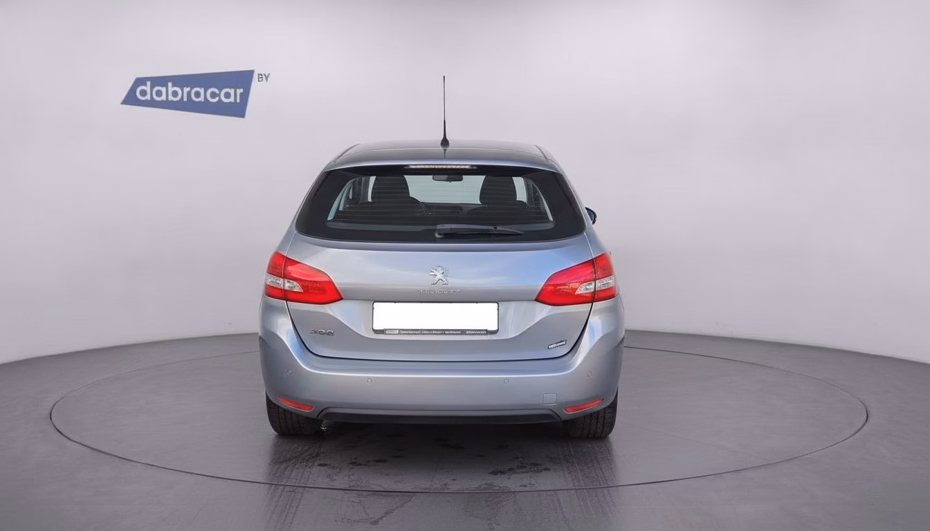 Peugeot 308 фото 6