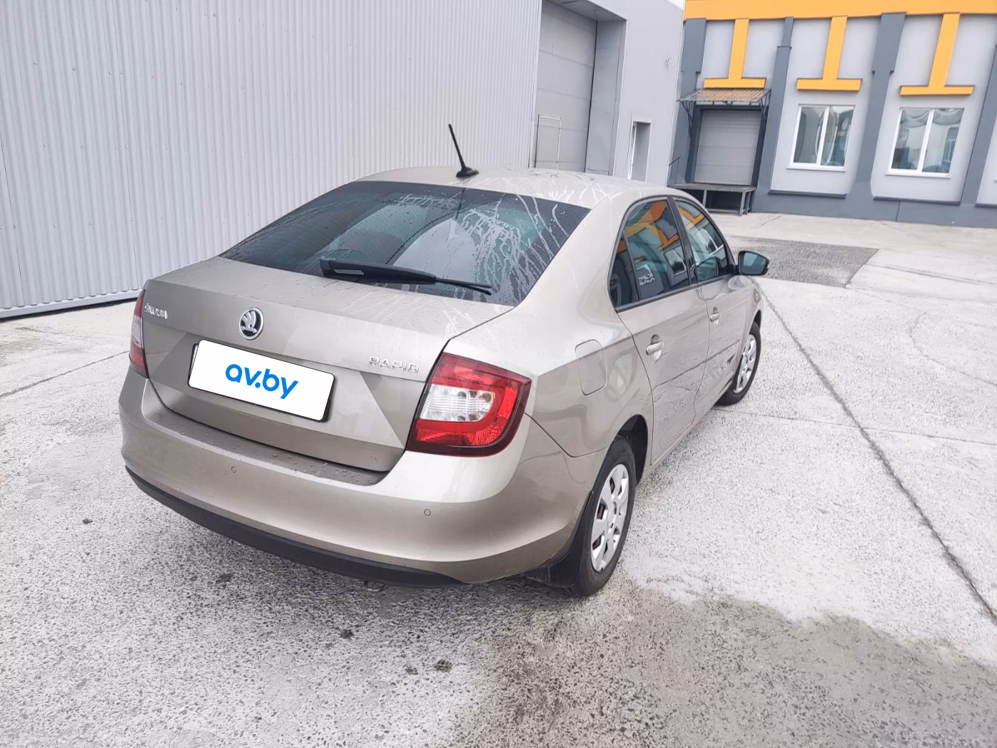 Skoda Rapid фото 10